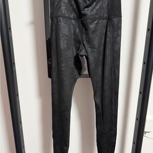 ATHLETA Black Floral Jacquard Active Leggings